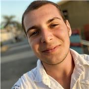 Estudiante de Derecho en la Universidad de La Laguna que se ofrece a dar clases particulares a alumnos de primaria y primeros cursos de la ESO